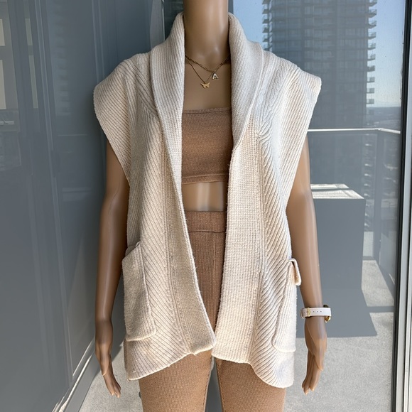 Cream Sweater Vest - Picture 6 of 12